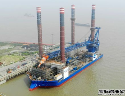 南通中遠船務“東安吉1號”風電安裝船出塢