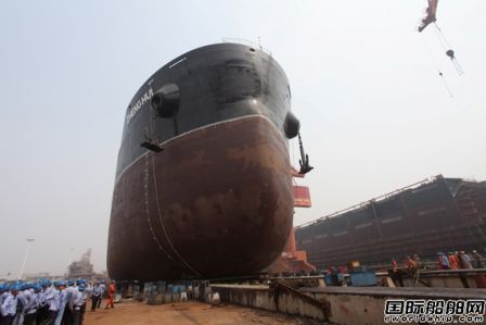 新聯(lián)造船一艘82000噸散貨船下水