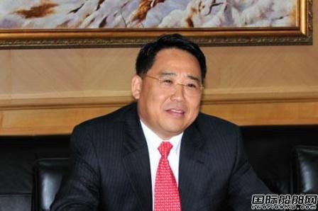 高彥明：盡快“限齡”扭轉市場