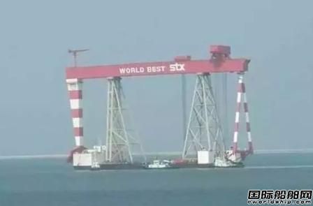STX(大連)900噸龍門吊運往舟山太平洋海工