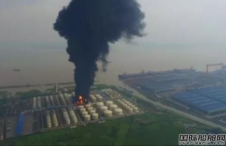化學品儲存罐爆炸新世紀船廠員工緊急撤離