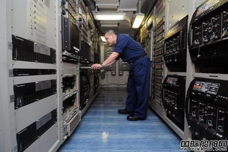 美國海軍訂購通用動力公司數字模塊收音機