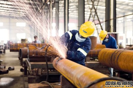 神飛船舶加緊建造出口俄羅斯成品油船