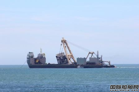 “德翔臺北”輪上甲板住艙船體殘骸移除