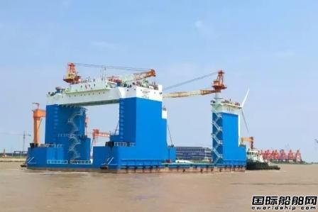 “鐵建潛01”抵達日照嵐山港即將投入施工