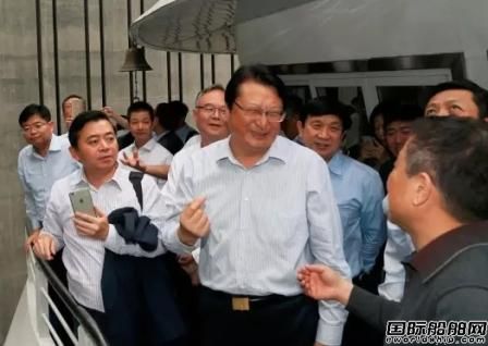 胡問鳴：南北船合并一切聽從中央！