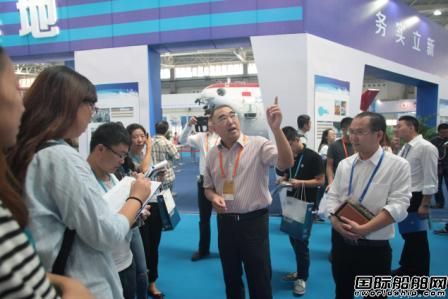 ���u����չ9��ʢ���_Ļ