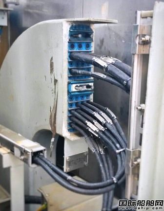 �ӿ�ِ�˞��R������FLNG�ṩ��ȫ�ɿ��ܷ�ϵ�y(t��ng)