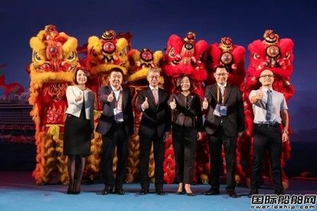 “世界夢(mèng)號(hào)”抵港舉行首航暨命名儀式