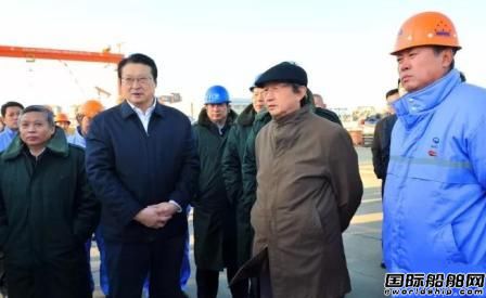 馬凱到大船集團海工平臺建造現場視察