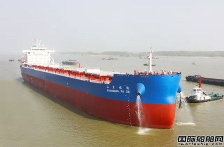 金陵船舶一艘82000噸散貨船完成試航