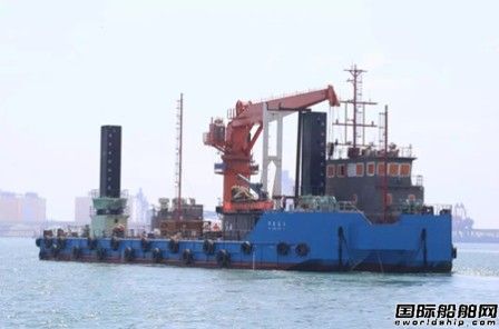 港達(dá)船廠建造國(guó)內(nèi)最大反鏟挖泥船下水