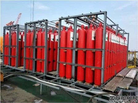 外高橋造船H1465船實現塢內CO2瓶組吊裝