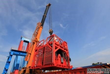 振華南通傳動水下機器人鎧甲絞車順利發運