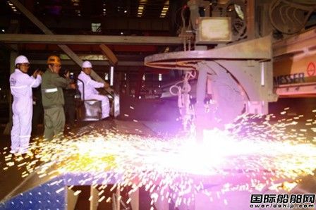新港船舶重工第三艘32.5萬噸礦砂船開工