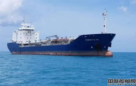 Royston完成一艘油船發電機組大修工作