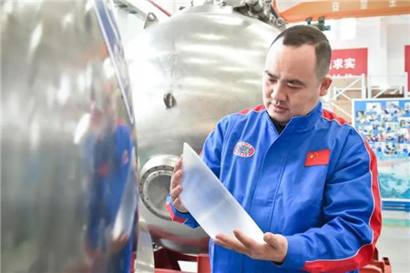 七〇二所副所長葉聰當選全國青聯副主席