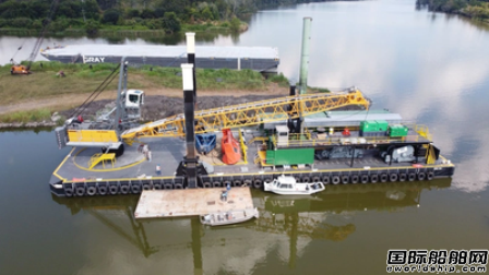 LAD Services交付一艘挖泥駁船