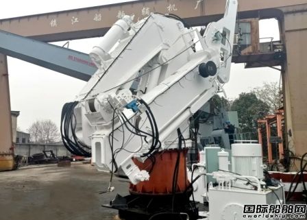 中船綠洲成功研制主動波浪補償起重機順利發貨