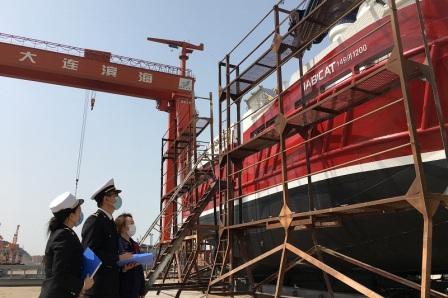 大連濱海船舶五艘雙體工作船交付出口