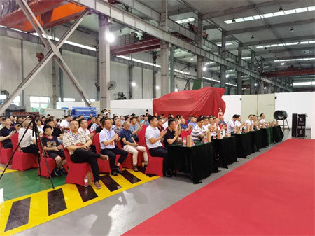 廣柴股份靖江生產(chǎn)基地正式投產(chǎn)交付首臺柴油機(jī)