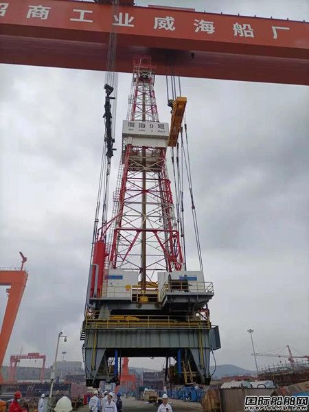 威海金陵完成渤海9號鉆臺井架拆除工程
