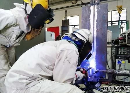 首鋼和中集合作推出國內最大極低溫高錳鋼LNG燃料罐