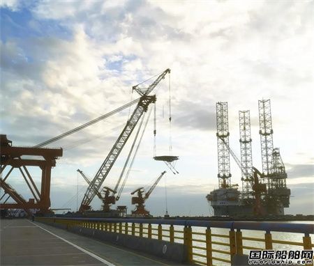 “新振浮7”輪圓滿完成外高橋造船H1349項目獲業主肯定