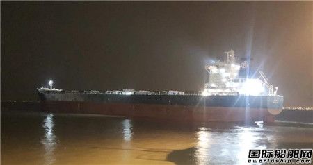 上海中遠海運重工完成5船同日開航迎新年