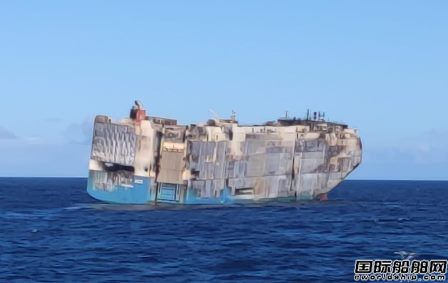 Felicity Ace̖Ϻ;г]4000v܇뺣