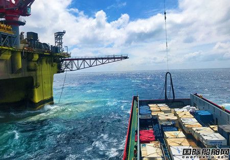 “勘探312”輪為“海洋石油982”平臺深海保供