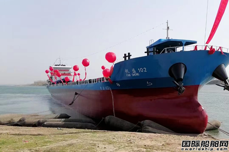 盛懋船業(yè)建造湖北首艘雙燃料動(dòng)力船下水