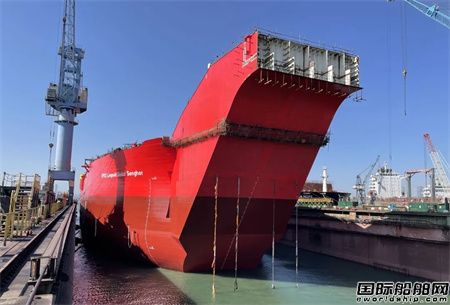大連中遠(yuǎn)海運(yùn)重工再次刷新FPSO改裝項目最短塢期記錄