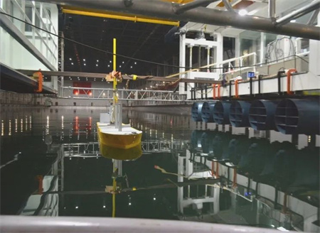 船研中心首次加裝風力助推轉子操縱性模型試驗順利完成