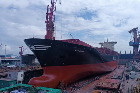 文沖修造提前完成“MSC ELLEN”輪重點塢內工程
