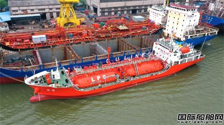廣東中遠海運重工順利完成雙罐體LPG船“招港”輪修理