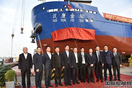 �����촬�S����120TEU�Ӻ�ֱ�_���b�䴬�����ˮ