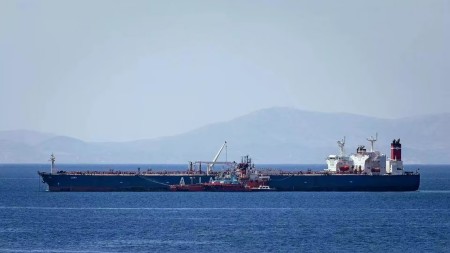 希臘海運(yùn)部部長(zhǎng)：兩艘遭伊朗扣押的油輪已經(jīng)釋放