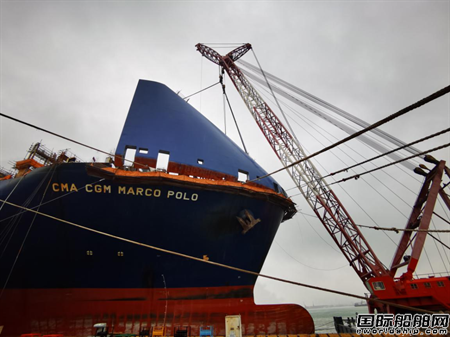 招商工業(yè)孖洲島基地完成“達(dá)飛馬可波羅”擋風(fēng)墻預(yù)制及吊裝