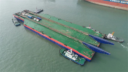 亞洲最大海工駁船”海洋石油229“號升級改造三期工程收官