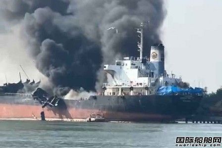 3人死亡5人失蹤！泰國一艘油船在船廠爆炸起火