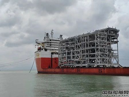 中海福陸重工承建加拿大LNG項目最重模塊成功登船