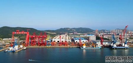 武漢船機總包風電安裝平臺“三兄弟”齊聚海西重機
