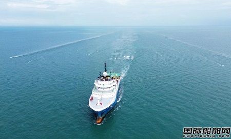“海洋石油760”順利完成烏石中區拖纜高密度作業