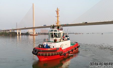 粵新海工交付一艘4000匹全回轉拖輪
