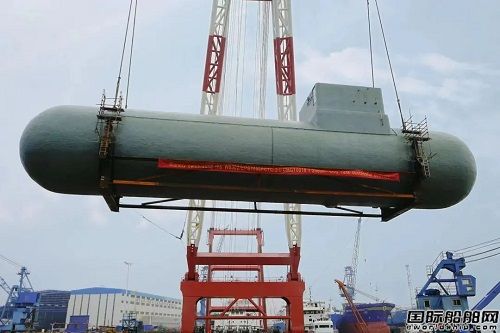 揚(yáng)州金陵順利交付新年第一套9鎳罐