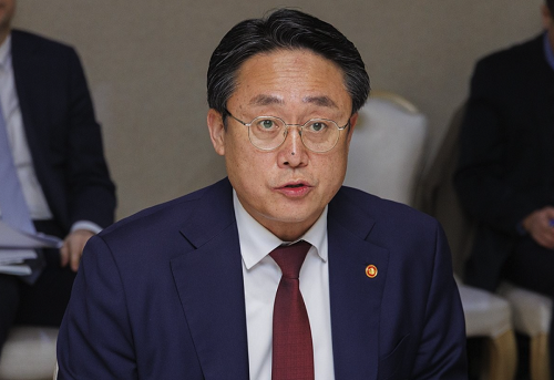 出售計劃無限期擱置，HMM轉向“穩健經營”