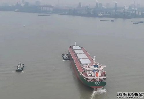 海通海洋一艘73800噸散貨船試航歸來