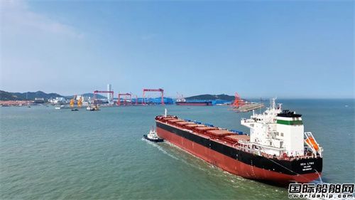 青島船廠 82000DWT散貨船2號船試航凱旋