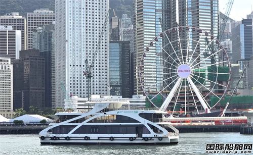 “香港水上的士28”號碳纖維電動渡輪完成首次載客試運行